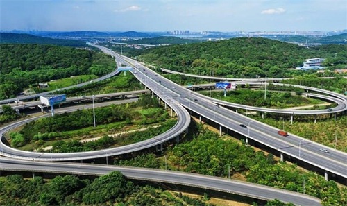 交城钢筋套筒应用于高速公路